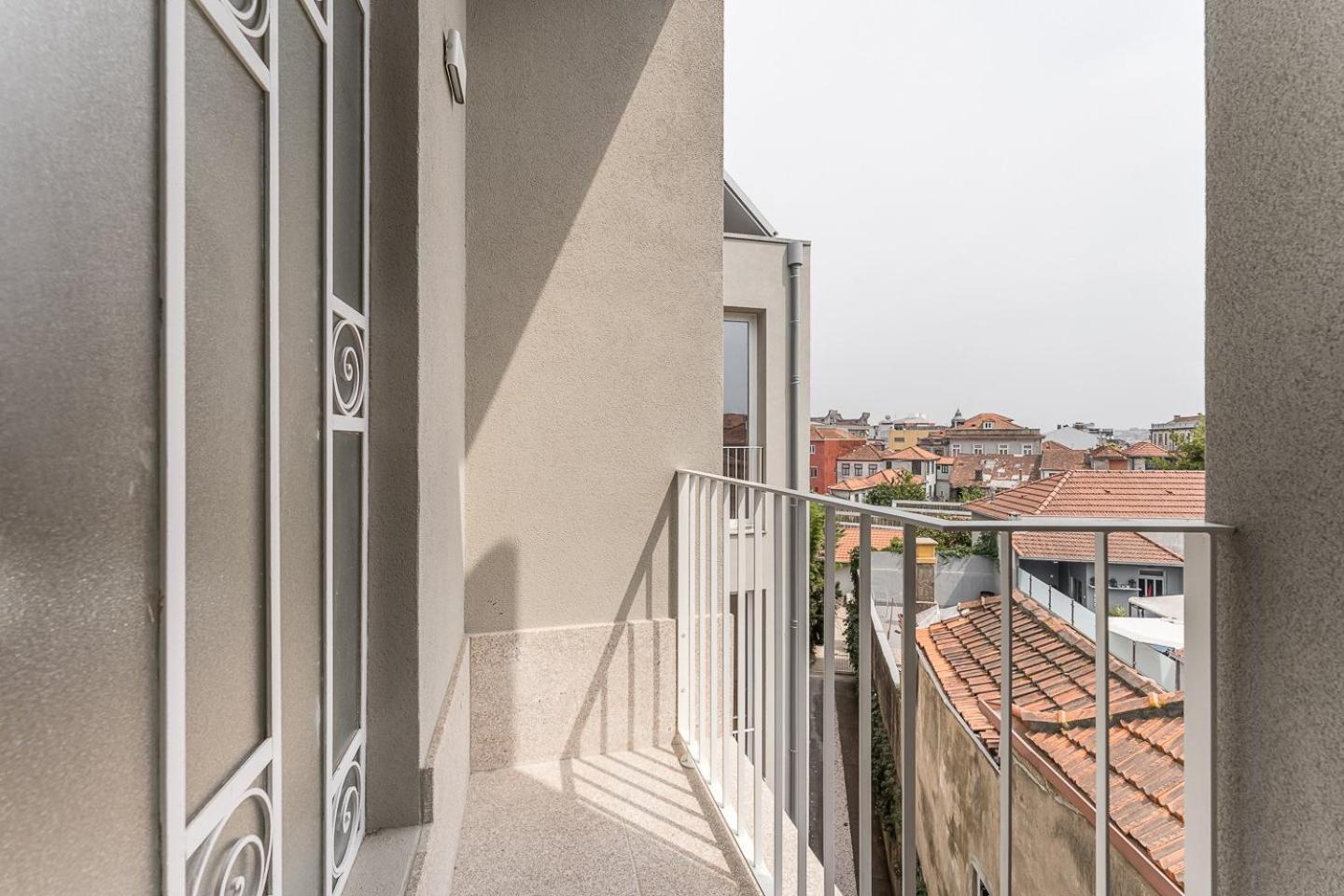 Guestready - Colorful Apt Near Agosto Station Porto Dış mekan fotoğraf